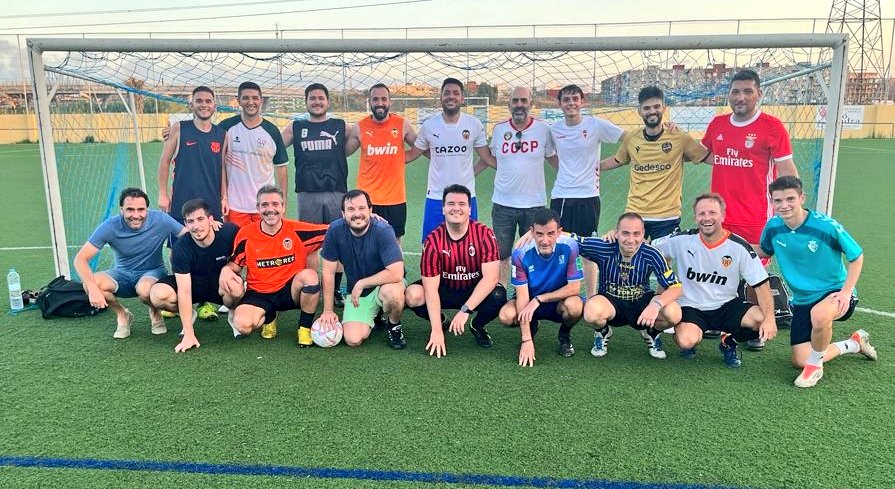 🎙 La tradición se mantiene...

🏆 II PACHANGA <a href="/elmatxplaza/">🏟️⚽ El Matx</a> 🏆

Gracias al <a href="/discobolo_fem/">Discobolo La Torre A.C ⚽👧</a> por las facilidades ❤️