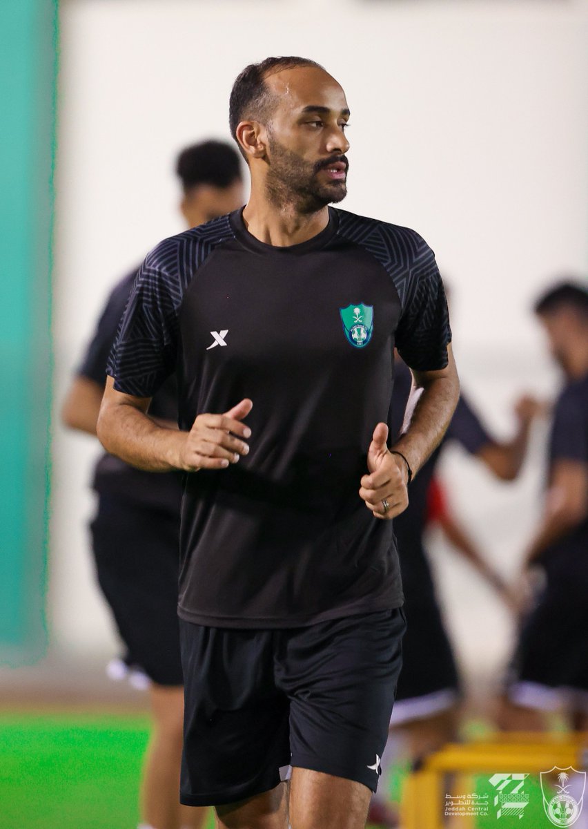 ALAHLI_FC's tweet photo. 📸 عبدالله عـطيـف 🎻🎼 https://t.co/bKspgWkYJF