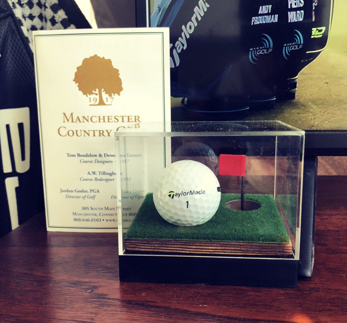 OLD KID (@darrylwebster) on Twitter photo โ ๏ธ Last Friday: 8th Hole at Manchester Country Club in Manchester, Connecticut. Forever in debt to the amazing Carvey family, what a trip. <a href="/jasoncarvey/">Jason Carvey</a> โ ๏ธ Last Friday: 8th Hole at Manchester Country Club in Manchester, Connecticut. Forever in debt to the amazing Carvey family, what a trip. <a href="/jasoncarvey/">Jason Carvey</a>