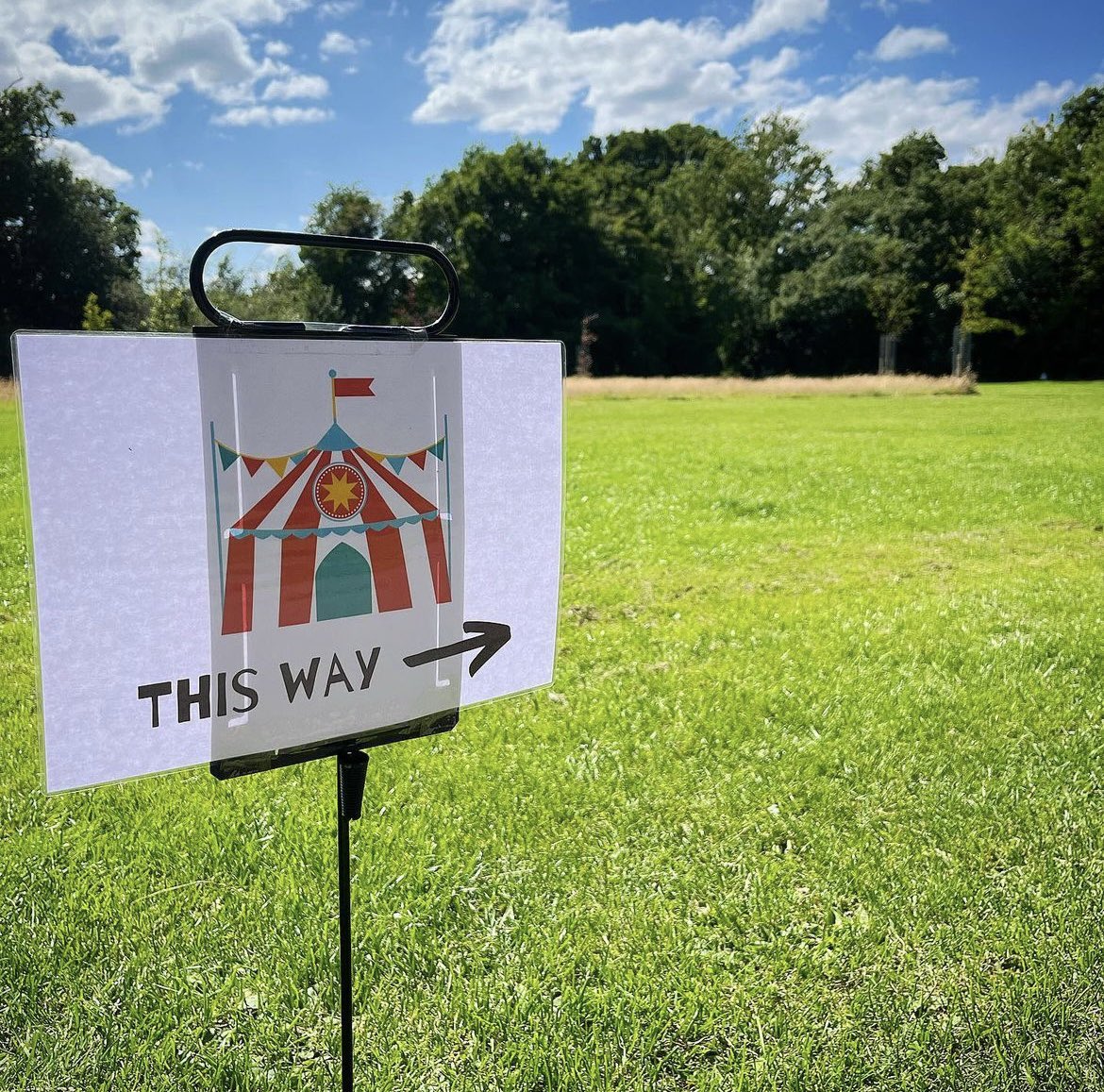 FriendsofHG's tweet photo. A huge THANK YOU to everyone that bought tickets &amp; came this evening and also to National Festival Circus for putting on two great shows 🤡🎪 The money raised will go towards our trim trail target 😁 We hope you all had a fantastic evening! Also a big thank you to the FoHG Team https://t.co/D3W1CY7nBo