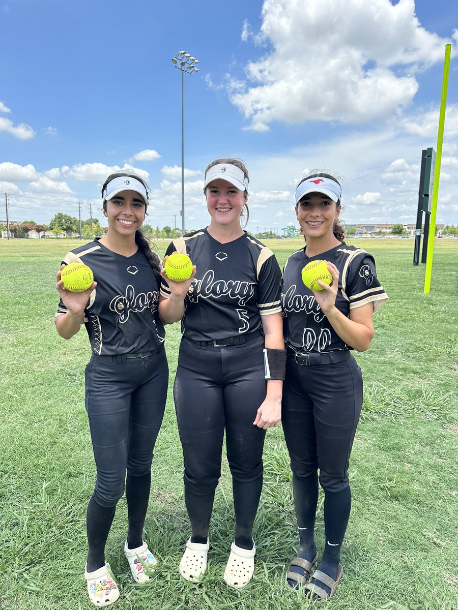 The homeruns didn’t stop in Colorado….3 more today at the <a href="/TFLfastpitch/">Texas Fastpitch League</a> Championship!

<a href="/LillyGerda1/">Lilly Gerda</a> 
<a href="/Fergie_2024/">Samantha Ferguson</a> 
<a href="/GracieThe_Great/">Grace Kelley</a> 

<a href="/texasgloryadkin/">Glory Adkins Softball</a> <a href="/ExtraInningSB/">EXTRA INNING SOFTBALL</a> <a href="/LegacyLegendsS1/">Legacy & Legends Softball</a> 

#Halos⬆️ #WeHitBOMBS