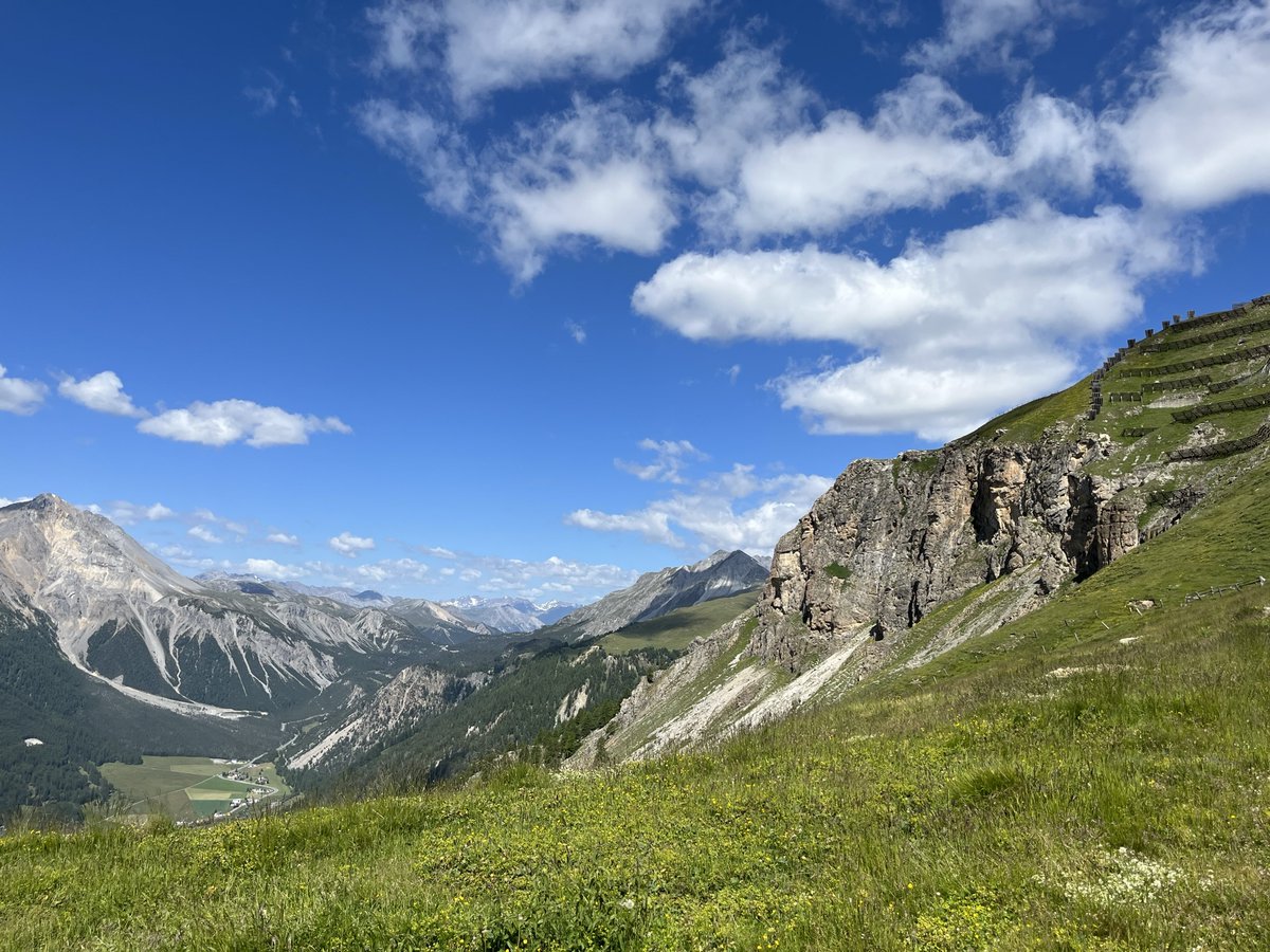 ChrisRossi9026's tweet image. Today we @RemoteSenSNP @remote_gianni completed our annual multispectral drone flight over the breathtaking alpine #NutNet  site in the Val Müstair ! The data will be used to assess the capabilities of UAV data for monitoring plant diversity @MichelaPerr1  @AnitaRisch