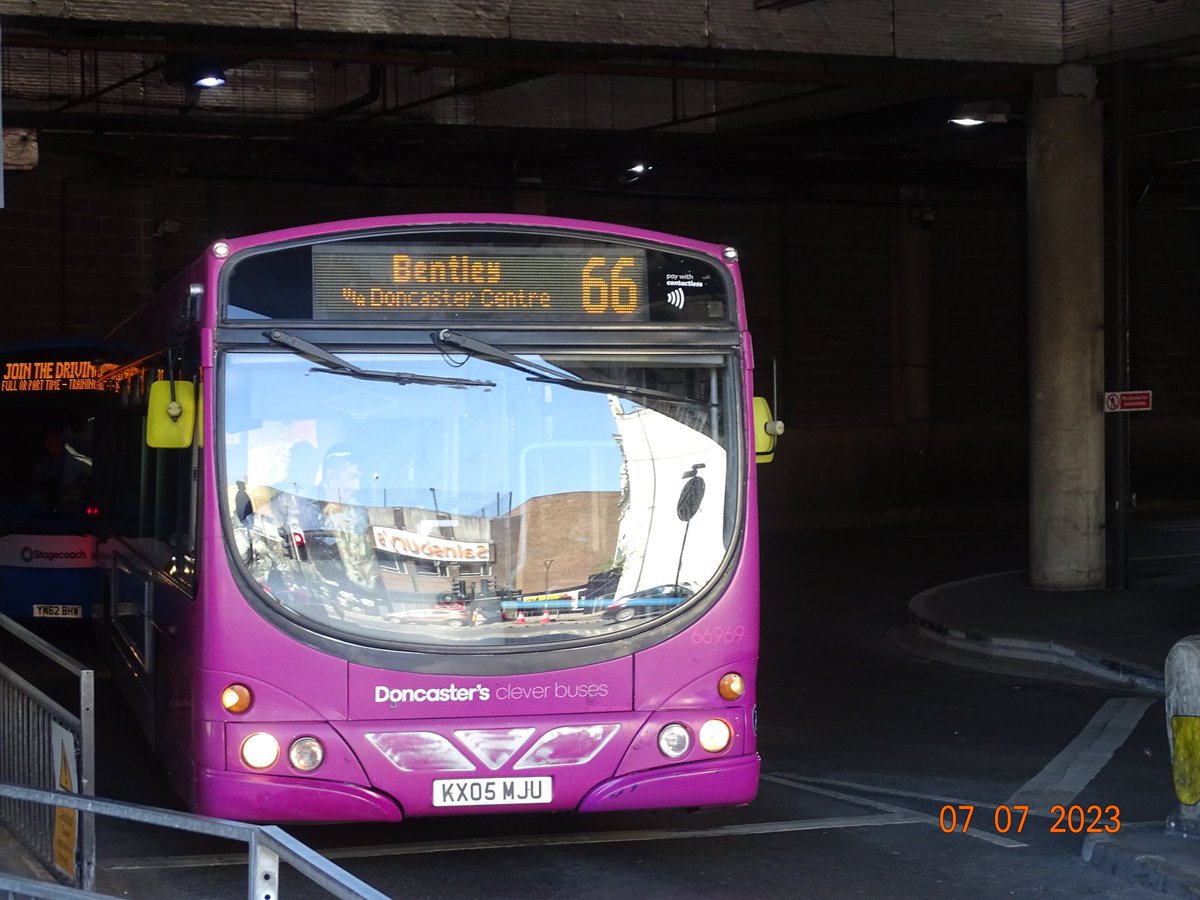 Shaun__92's tweet photo. First Doncaster - 66969 - Volvo B7RLE - Wright Eclipse Urban - KX05 MJU on Service 66 to Bentley Via Doncaster Centre #doncasterinterchange #doncaster #bentley #bentleysyorks #firstbus #firstdoncaster #firstsouthyorkshire #volvob7rle #wrighteclipseurban #friday #7th #july #2023 https://t.co/tEj2vBWF6i
