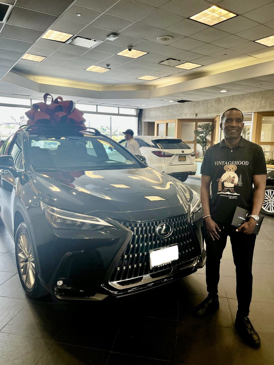lexusofqueens's tweet photo. Congratulations, Mr. Bodden, on your 𝐁𝐑𝐀𝐍𝐃 𝐍𝐄𝐖 2024 #LexusNX350! (Delivered by: Victor Dadlani) #lexusofqueens #longislandcity #queens #lexus #lexusnx #caviarexterior #rojarednuluxeinterior #luxurycars #carsofinstagram #carswithoutlimits #caroftheday #experienceamazing https://t.co/oOwAwX9V60
