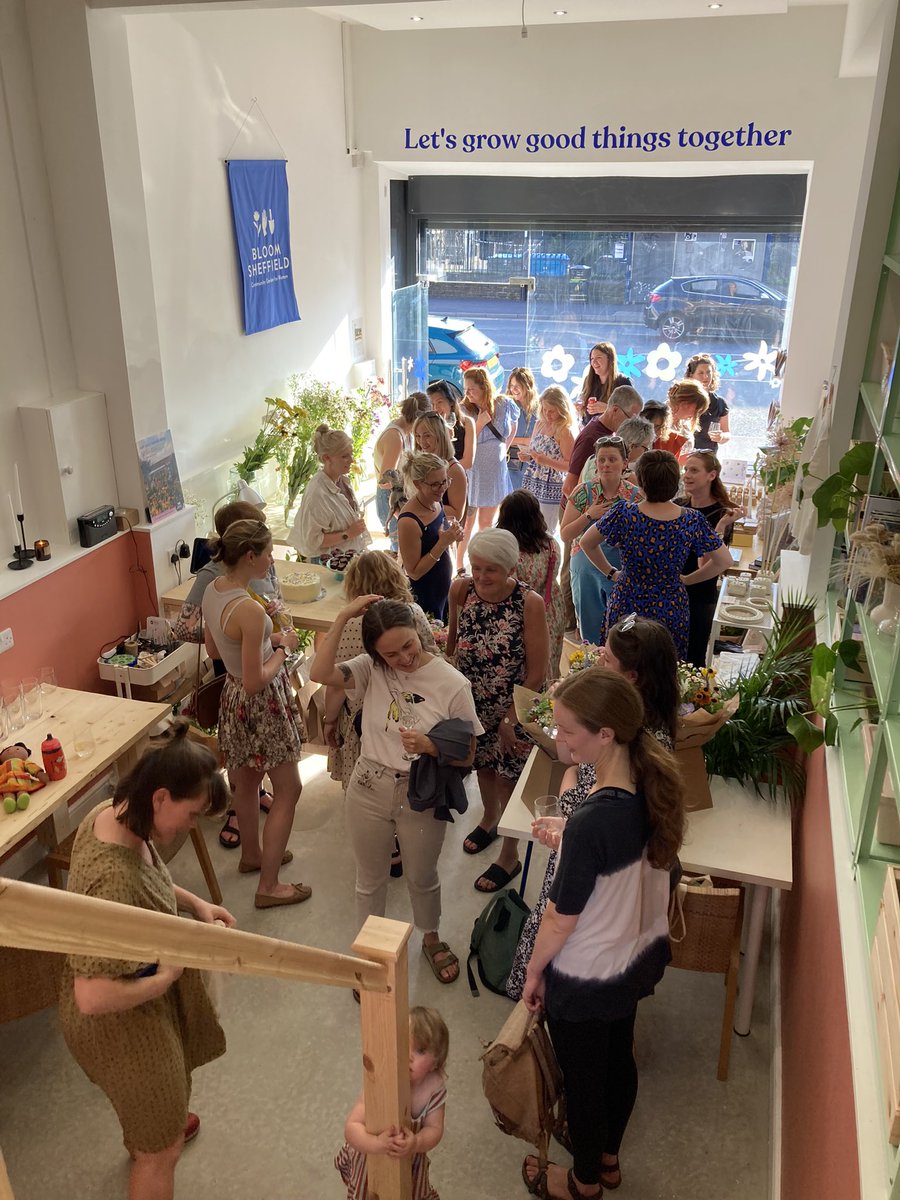 Such a gorgeous shop open evening for patrons, volunteers and friends. So much love and creativity in one room. Thank you for sharing it with us🌻💙