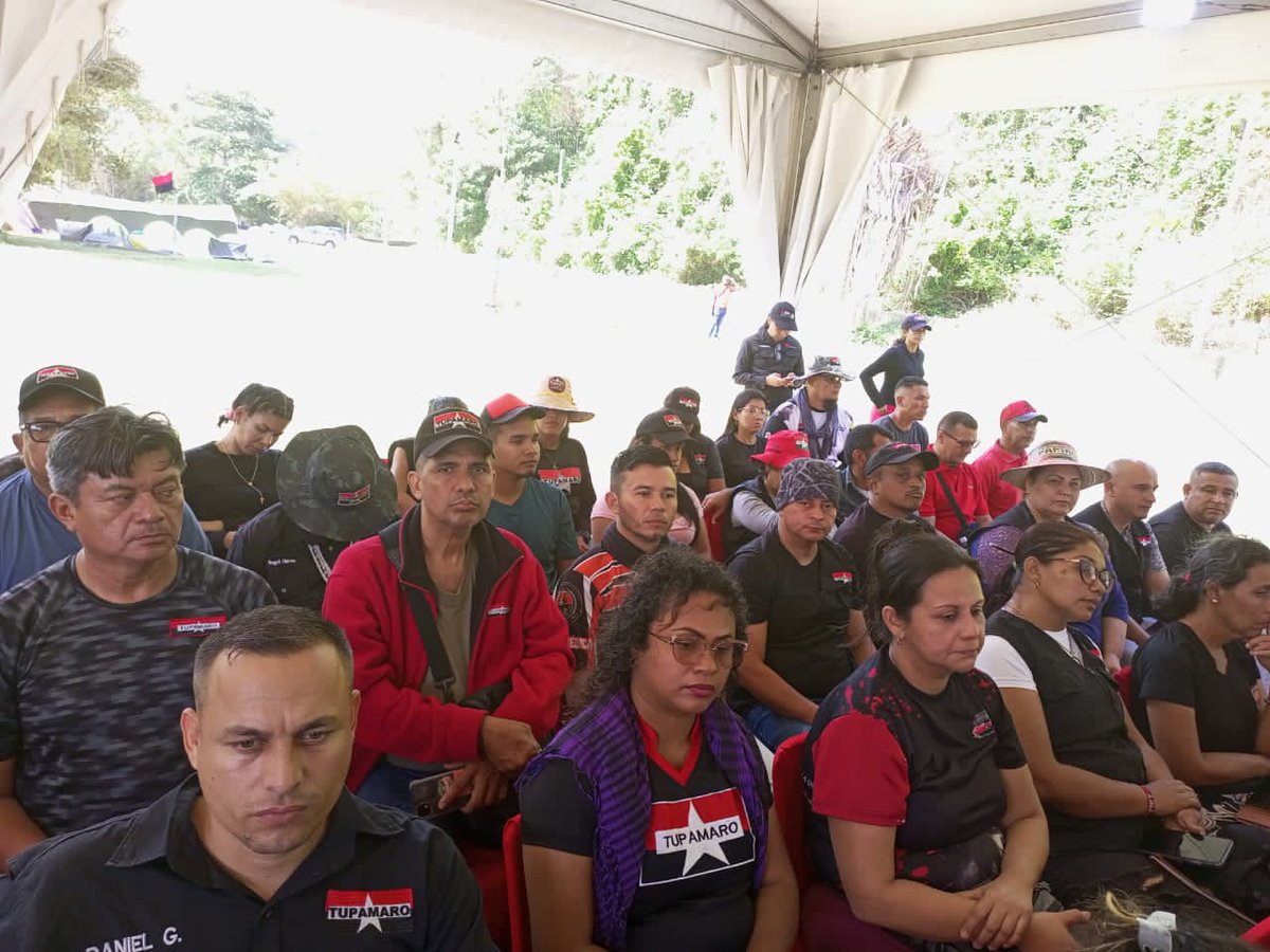 Nuestro Cuadros políticos y altos mandos del. Edo Trujillo dicen presente en el #SecretariadoNacionalTupamaro2023 para discutir los estatutos de la Nueva Historia Rebelde de nuestro partido político @TupamaroMRT así podemos demostrar el talante que tiene cada cuadro político🔴⚫