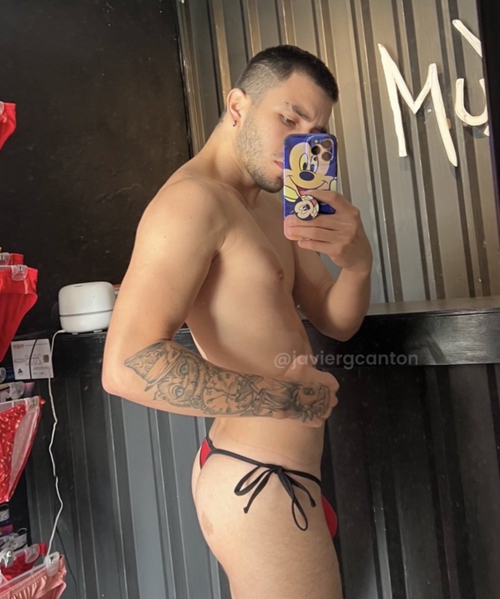 tuparejagay's tweet photo. Hoy voy a traer esta tanga puesta… me la comprarías? 🥵🙊 https://t.co/8ZazMEanvV