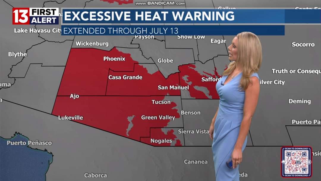 NewsWatcher102's tweet photo. Part 2: @alliepottertv so GORGEOUS/sexy/very beautiful in blue on this Friday! 😍🤩💘🔥❤️💙 #AzWx #TucsonWx #KOLDNews #AllikePotter https://t.co/rJhupvNvLi