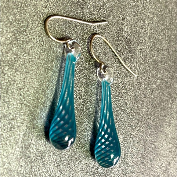 So good I had to share! Check out all the items I'm loving on <a href="/Poshmarkapp/">Poshmark</a> #poshmark #fashion #style #shopmycloset #avon #olivine: posh.mk/4xZK0iGtfBb