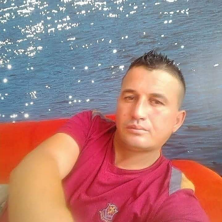 Burda olanlar el kaldirsin