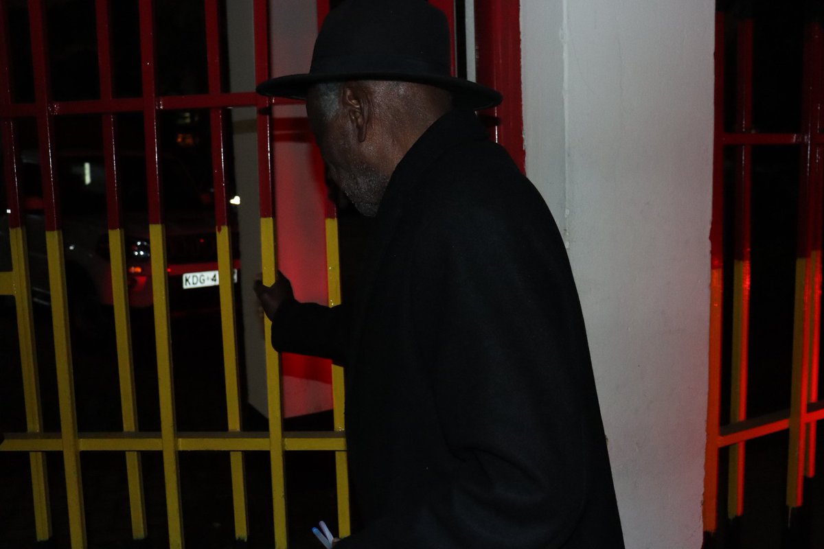 working_justice's tweet image. SC @khaminwakhaminwa, Counsel Lempaa Soyinka, human rights defenders drawn from @KayoleCJC, @MathareSJustice, @sjustice_tt are camped at central police station trying to secure the release of illegally detained #SabaSabaMarchForOurLives  #HRDs.

#FreeToProtest
#LandFoodandFreedom