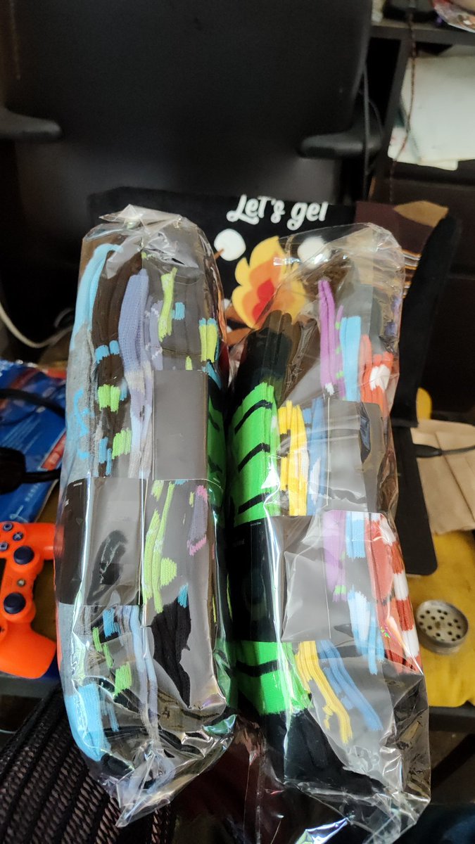 AnonContrib's tweet photo. So excited! 

New socks just arrived! 🧦🧦🧦🧦

Good thing too! I was down to my last few unique pairs. If anyone wants to send me socks to be featured, feel free to DM me.

Here a preview of the coming weeks. https://t.co/nlZTyEtswU