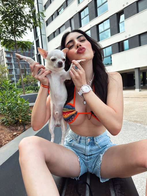 Ya vieron los spoilers gratis que sub&iacute; a mi onlyfans 😱😱😱😱 tienes que verlos ya!!! https://t.co/BQFw9ooqWm