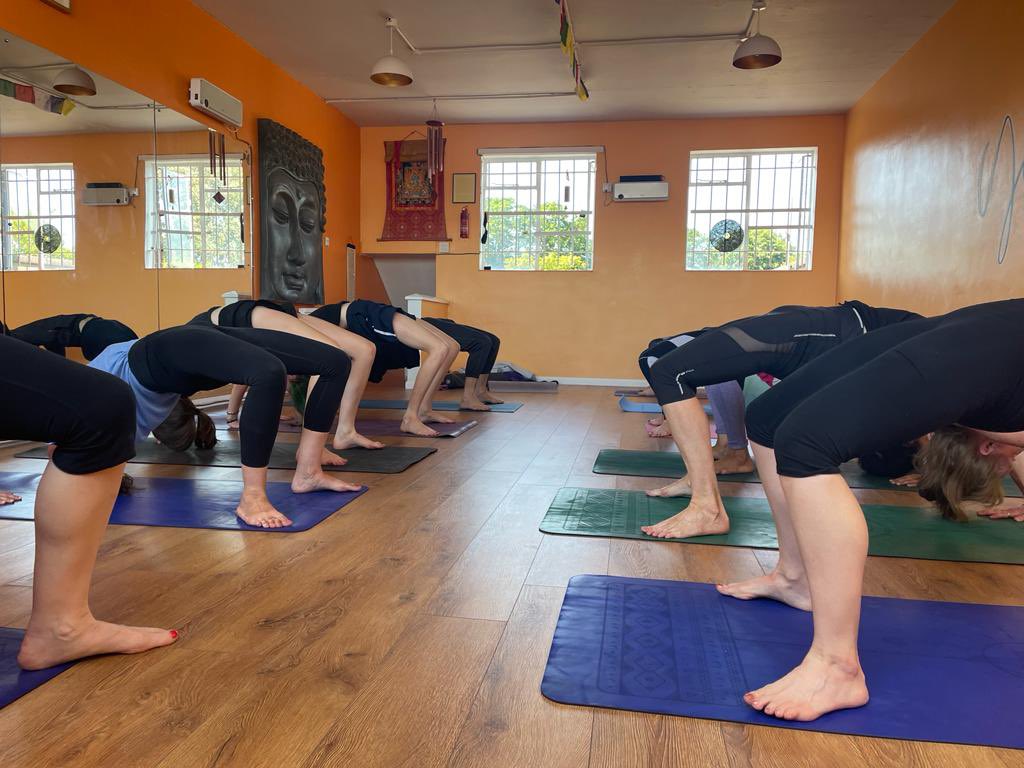 Yogafeelinguk's tweet photo. What a way to finish class!

#beckenham #bromley #bromleyfitness #bromleyyoga #beckenhamyoga https://t.co/rNKgPSYqbq