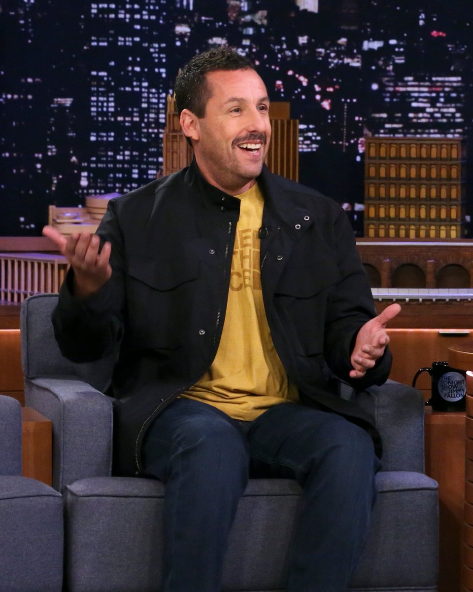 FallonTonight's tweet photo. Sandman (@AdamSandler) through the years! #FallonFlashback

1. July 31, 2009 (Late Night)
2. July 10, 2013 (Late Night)
3. November 5, 2019
4. June 6, 2022 https://t.co/sAEzmJQdEx