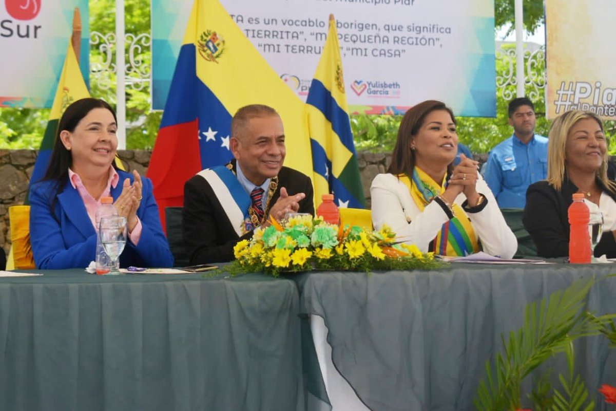 amarcanopsuv's tweet photo. Que viva UPATA en sus 261 años !!! Considérenme eternamente su hijo . @NicolasMaduro @dcabellor @delcyrodriguezv @tatachavista https://t.co/ERGN7pSgW3