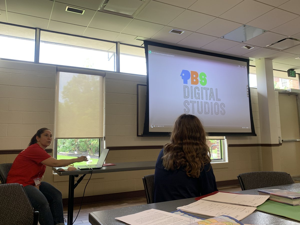 project_lbrtd's tweet image. Board Secretary Patti taught a seminar today on #FleeingHome for the #TotalExperienceLearning summer program at @AlbrightCollege. Executive Director Rachel shared her perspective as an immigration lawyer. Students were asked to consider why someone might leave their home.