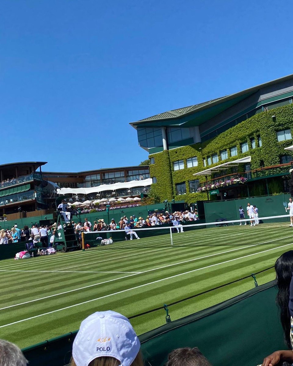 edwards_james_'s tweet photo. Great day at Wimbledon today with one of my ๐ธ. Her 1st time there - memorable day. #Wimbledon #LTA #AndyMurray #liambroady #wimbledon2023 #wimbledonqueue https://t.co/X1WOnI2h9s
