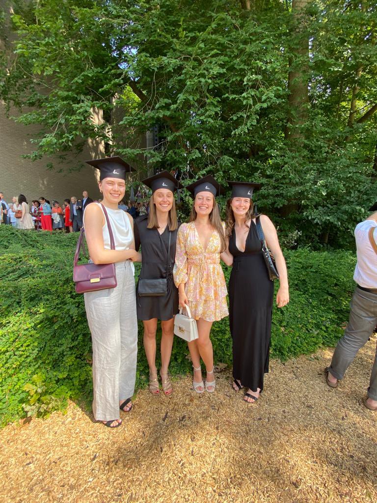 axellemoortgay tweet media