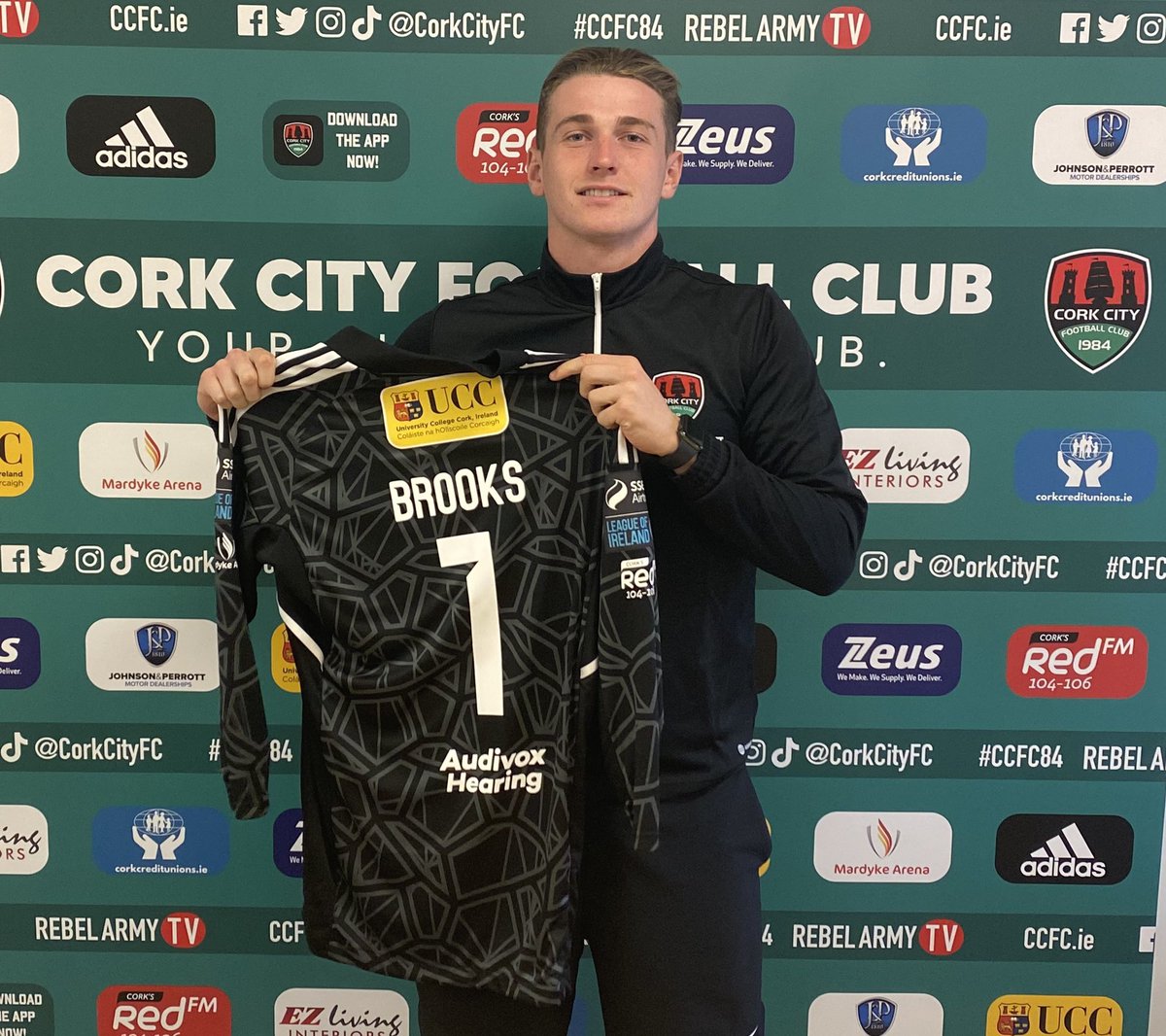 Tc1Uk's tweet photo. All the best to TC1 gk @BrooksTiernan who has made the loan move to Irish side @CorkCityFC 🍀🇮🇪

He makes his debut tonight against @stpatsfc 🧤

All the best mate👊🏻👏🏻 https://t.co/mHPGp7FYUf