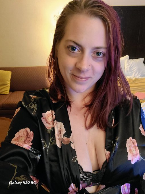 Cum join me for summer night of sweaty fun! #bbw #sw #curvy #thick #onlyfans #slut #unrobe #boobs https://t<a href="/tag/bbw"class="tags">#bbw</a><a href="/tag/curvy"class="tags"><span>#curvy</span></a><a href="/tag/thick"class="tags"><span>#thick</span></a><a href="/tag/boobs"class="tags"><span>#boobs</span></a><a href="/tag/slut"class="tags"><span>#slut</span></a><a href="/tag/sw"class="tags"><span>#sw</span></a><a href="/tag/onlyfans"class="tags"><span>#onlyfans</span></a><a href="/tag/unr"class="tags"><span>#unr</span></a>