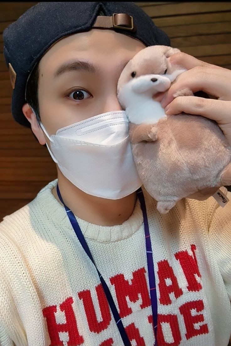GOT7_MENTIONS's tweet photo. Viernes de youngjae, con su peluche nutria 🌙💚
#Youngjae #영재 @GOTYJ_Ars_Vita
#GOT7 #갓세븐 @GOT7Official @GOT7 https://t.co/RfnSARYCIT