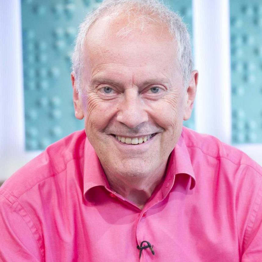bosdovja92's tweet image. Does anyone exude evil vibes more than the detestable Gyles Brandreth? Total bad karma lurking under that soulless smile. #celebritygogglebox