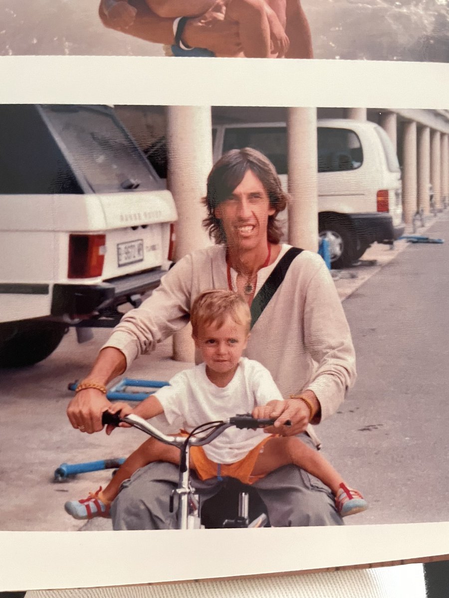 paufloreess's tweet photo. 07/07 🎂💘🍿🌶️ 
felicidades papa, te quiero https://t.co/lHjxebi62N