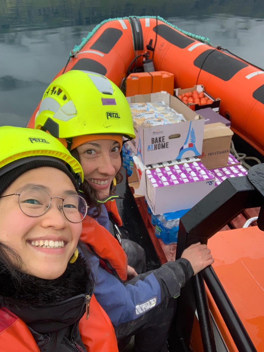 The scientists did not stick to their rations, so today some of the fiercest vikings had to be sent ashore to raid the village 😆 #deheat #RVBelgica