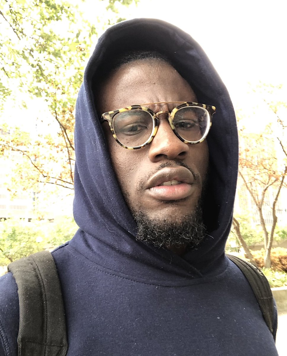 JohnyLovely_'s tweet photo. Men who wear glasses are fine ! Quote this with your fave glasses moment(s). I’ll start 🤓🤤 https://t.co/k5MbLt88qo