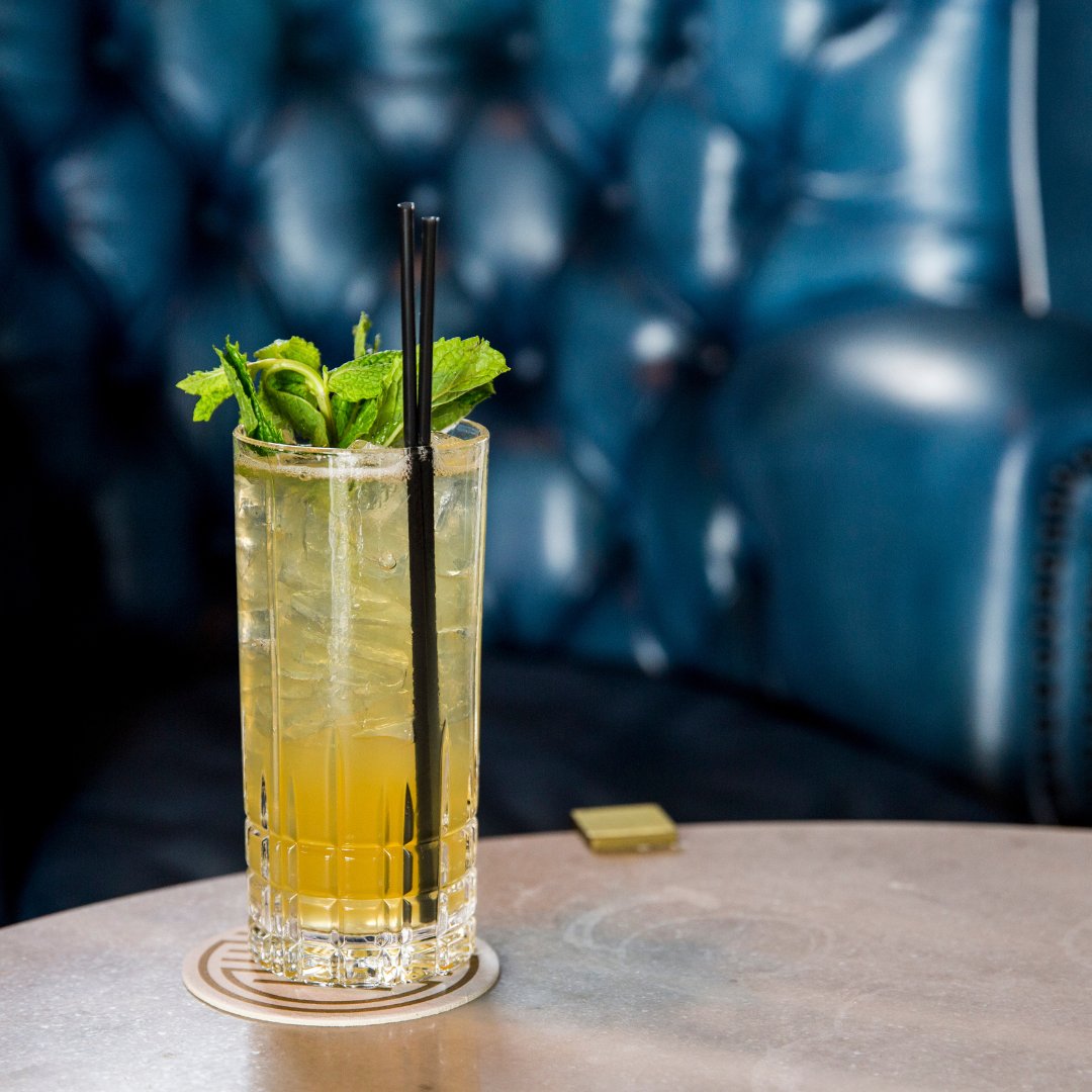 Speakeasy-inspired cocktails. Smooth vintage leather. Neoclassical architecture. Find all this and more at Smith Tower.