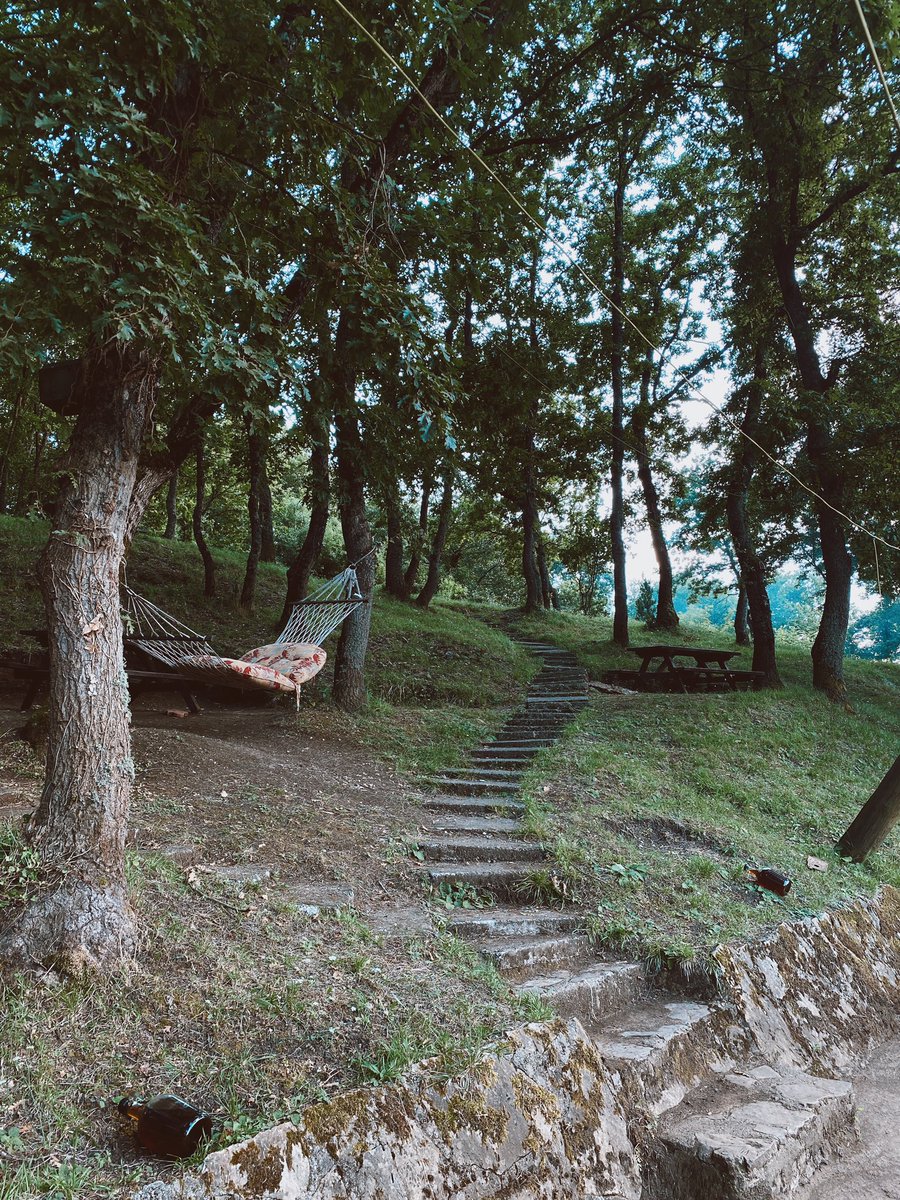 Manitayla güneşli havada ☀️👩🏻‍❤️‍💋‍👨🏼son ses müzik eşliğinde uzun yolculuk💆🏻‍♀️ sonu denize çıkan yollar 🏝⛱ gün doğuşu izlemeli kamp gecesi⛺️ … benim manifest gerçekleşti 🥹😌🫶🏻