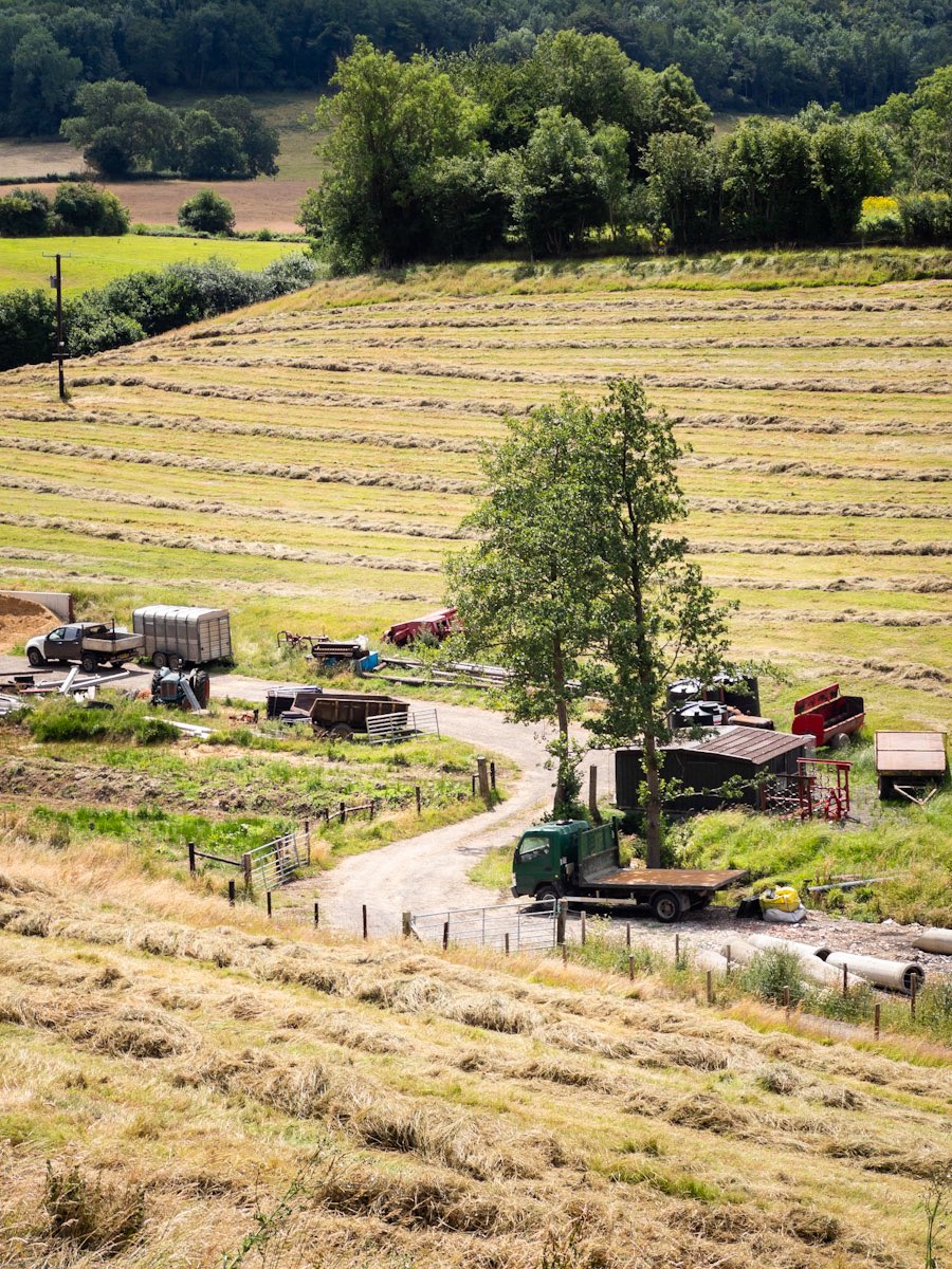 timtaphouse's tweet photo. I'm fortunate to have travelled to many wonderful places, so I'm dipping into my photo archive to share July 7th from today (the Cotswolds), 2022
(France), 2021 (the Lake District) and 2019 (India) https://t.co/Vy1ehsGIi6
