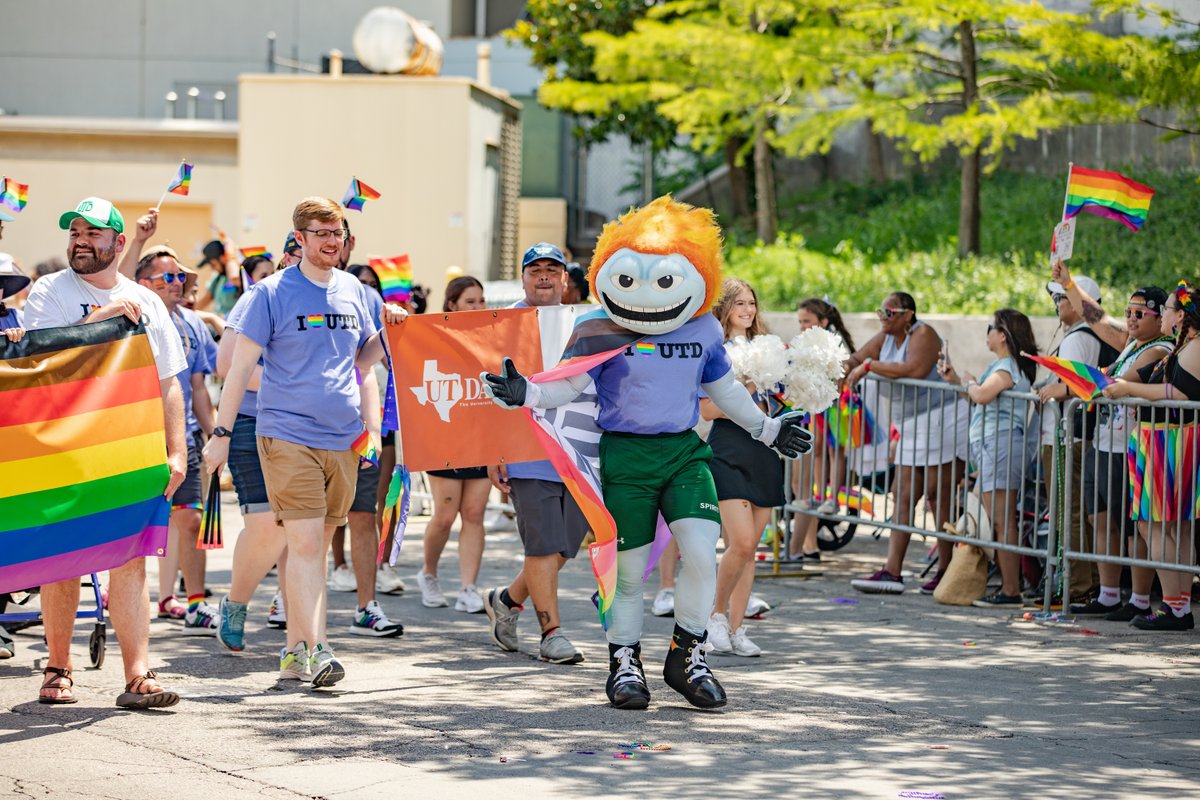 FutureComets's tweet photo. Featured here are pictures from various campus events hosted by @utdallasmc, @utdgendercenter, and @utdodei
Can't wait to see you on campus soon, #FutureComet! Have you completed your next steps checklist?
https://t.co/fd18CGtFxa | Freshmen
https://t.co/YAfngYivBY | Transfer https://t.co/QNxYcr9v6Y