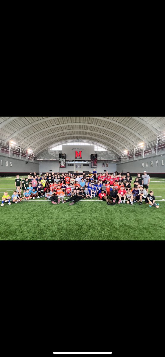 Today was all about empowering the next generation of leaders with @UARiseFlag. @TBIAFoundation's dedication to our community's well-being is truly commendable. Grateful for the partnership with @TerpsFootball in making a positive impact! #InspiringYouth @tbiaf09