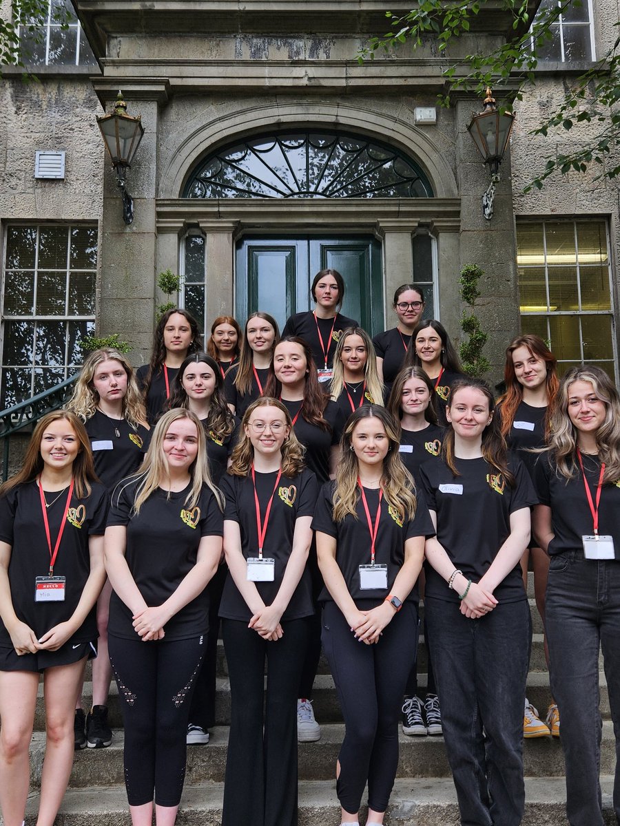 CampCorUnum's tweet photo. To our Year 13 Volunteers.....thank you thank you thank you! Without you our campettes would not have had the great experience that they have had this week! We hope you have had the best week too! Enjoy the rest of your summer! 💛💚❤️ https://t.co/UCZVdNz7bW