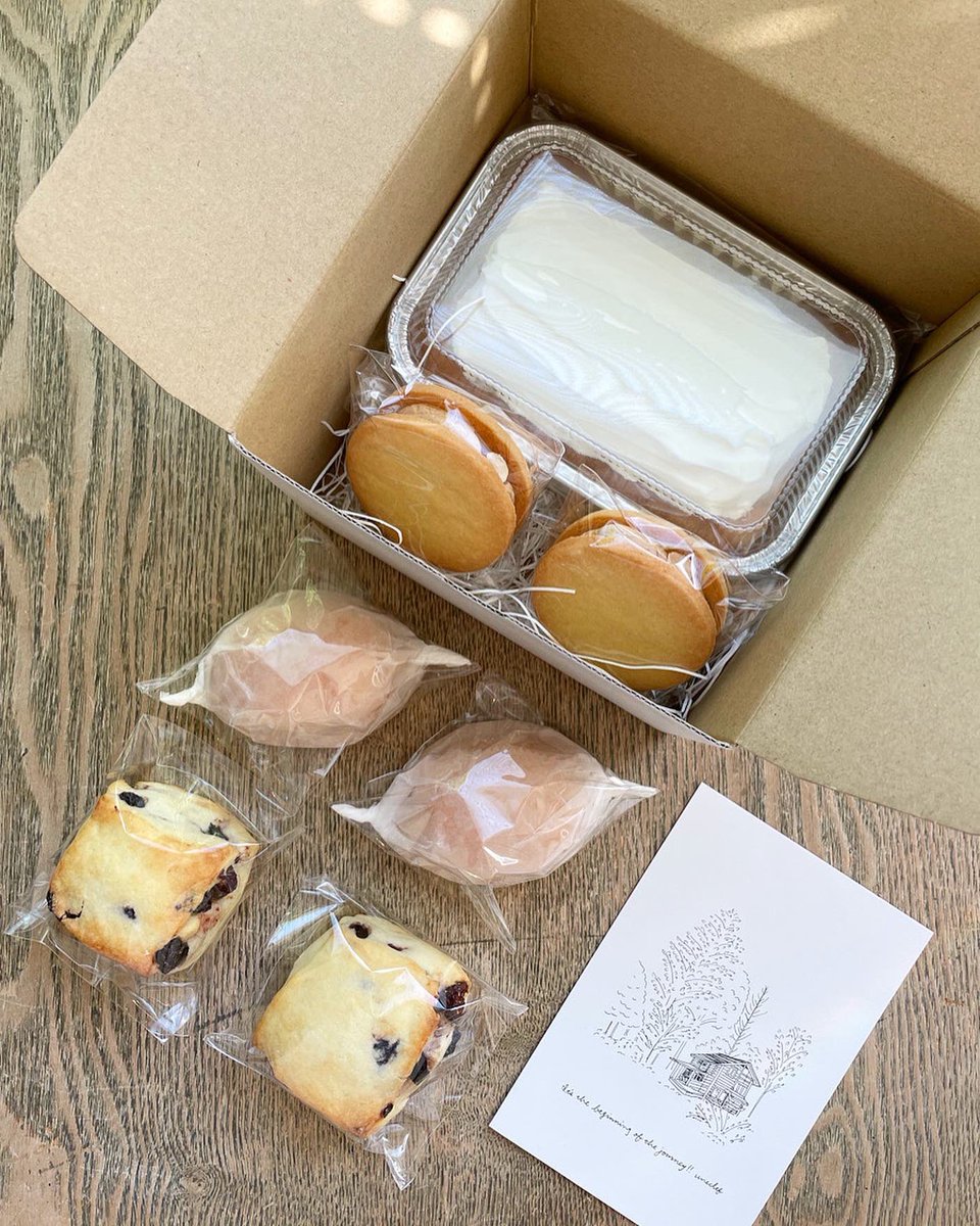 uneclef's tweet photo. おはようございます。
本日8日（土）発送のキャロットケーキset、もう少しご用意できます。
タイミングよろしければ、ぜひ、ご利用ください。

https://t.co/LQzql7jL4I https://t.co/q3PPhD3Oea