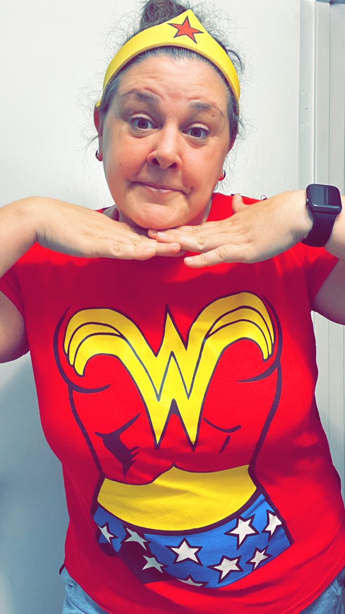 MrsS5th's tweet photo. Happy Super Hero Friday from ELO! First 2 days down, 15 to go @summithalles https://t.co/VRjK8Weiqq