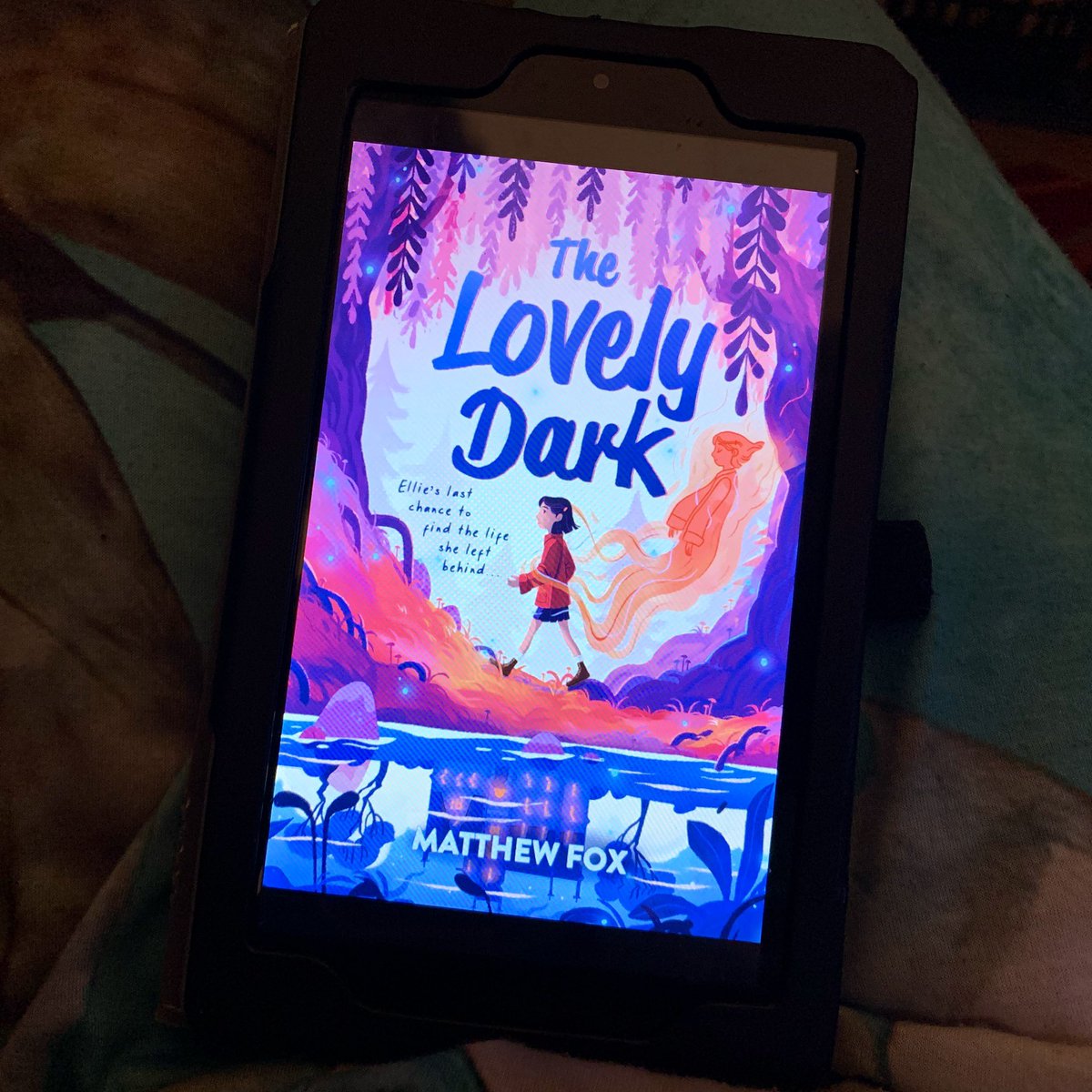 I have zero self-control: this beautiful book wasn’t even on my TBR this morning, but I read the blurb and had to have it!

I’m even reading it on an e-reader because I didn’t want to wait for the paperback to arrive.

#amreading #thelovelydark #middlegrade #kidlit #fridayreads