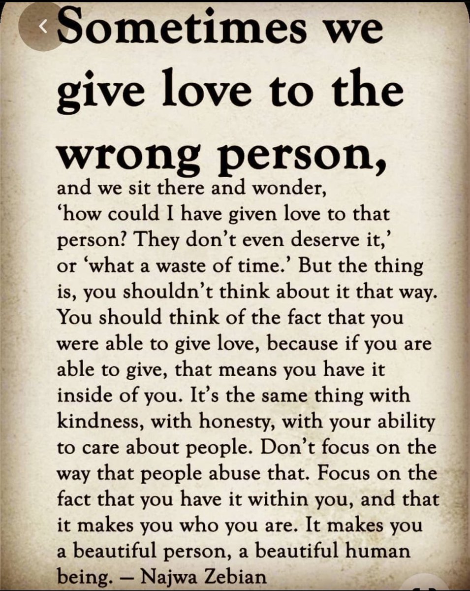 𝘏𝘦𝘭𝘦𝘯𝘢 𝘈𝘮𝘪𝘳𝘪 (@helenanaz2) on Twitter photo 