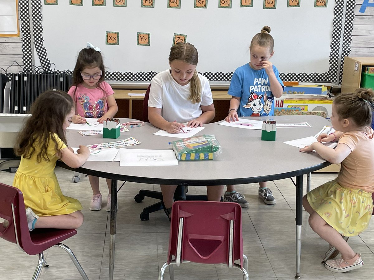 BlessingMahopac's tweet photo. 💛Playtime is the best time! 💙#kindercamp #principallife @MahopacSchools https://t.co/L5cyKIUvCs
