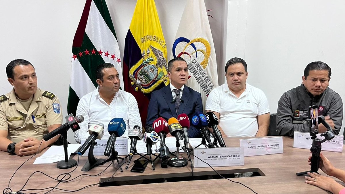 #RuedaDePrensa #Portoviejo 
.<a href="/teran_wilman/">Soy la voz de Wilman Terán</a>: “Ni favor ni temor para ejercer la justicia y establecer los responsables”, señaló el presidente del <a href="/CJudicaturaEc/">Consejo de la Judicatura</a>, al relatar el acto de violencia ocurrido en la mañana del viernes 07 de julio de 2023, en la Unidad Judicial Penal de