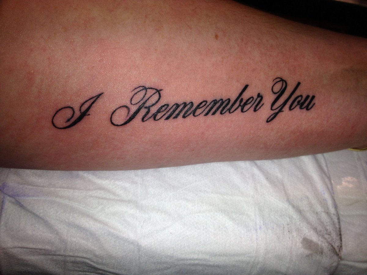 OfficialSkidRow's tweet image. Happy Fan Art Friday‼️Today, we're spotlighting some badass tattoos of lyrics🎶
📸IG: @alinelemos_sp 
FB: @aleessaliwnaw
Pinterest @NicoleGoetz
#FanArtFriday #DedicatedFans