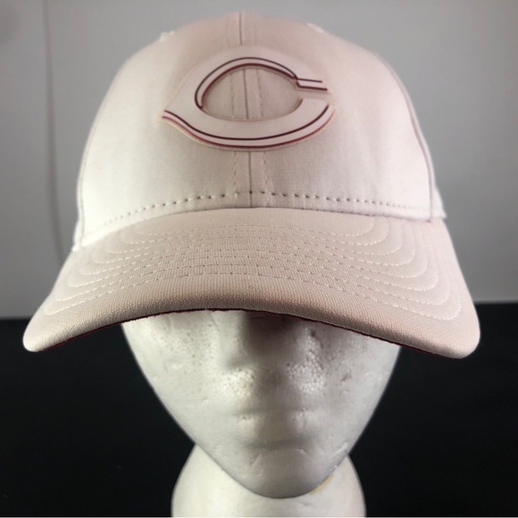 Jenndfly's tweet photo. So good I had to share! Check out all the items I'm loving on @Poshmarkapp #poshmark #fashion #style #shopmycloset #calvinklein #newera #styleco: https://t.co/FQc4lXJMHp https://t.co/bc0FPBQsc2