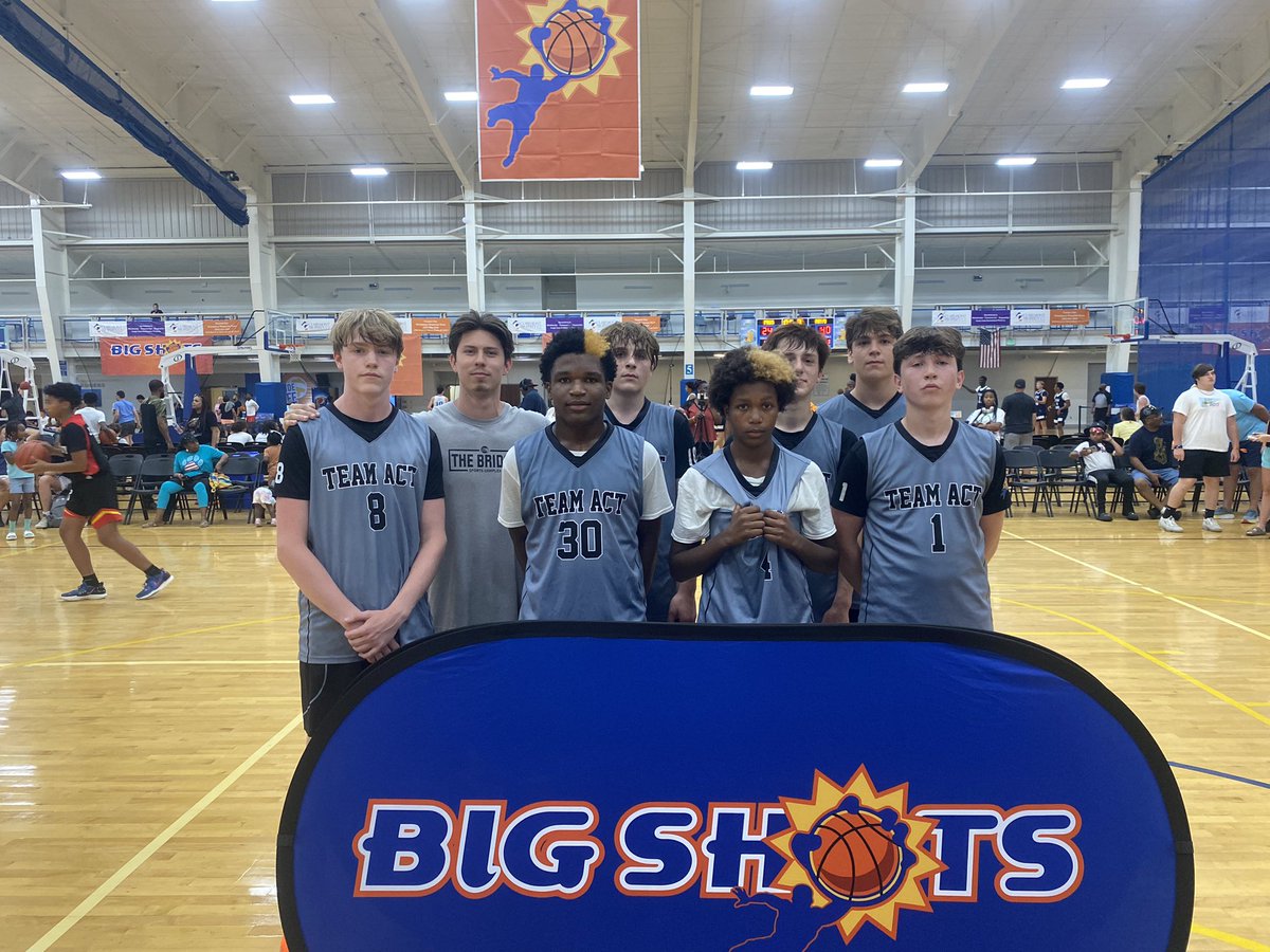 BIG SH🏀TS tweet media