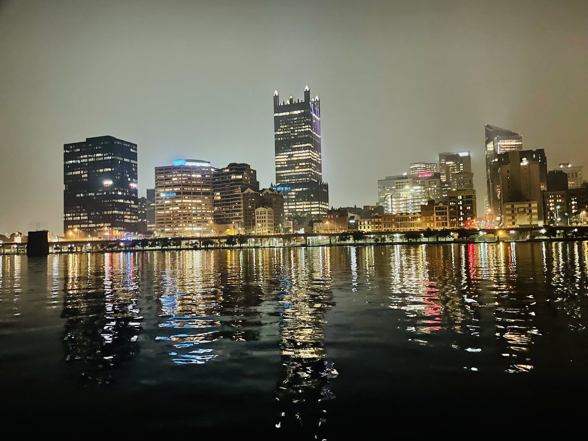 TikisPittsburgh's tweet photo. @DowntownPitt We definitely think so. #loveourcity https://t.co/ZwAeXEjNZ3
