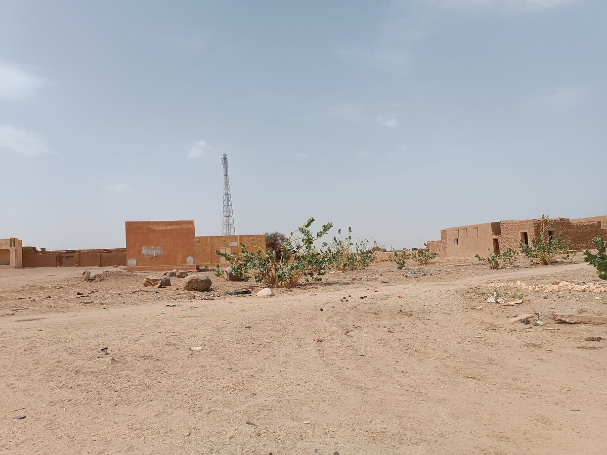 InZawnaker's tweet photo. #Azawad
#Kidal
#Adjelhock ville
#adrardesiffoghas #Azawad #Adagh #désert #Ténéré #Kidal #AmasNadagh #Sahara 🏜️📸
#FreeAzawad https://t.co/dAtsY2r61m