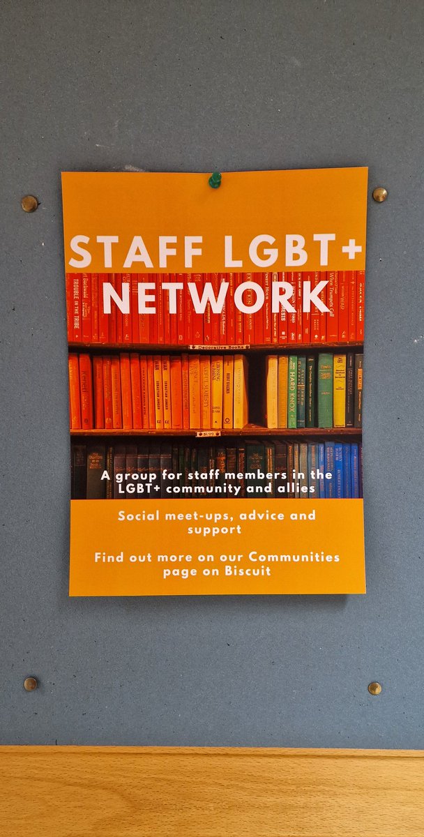 That feeling when you start at a new job and feel represented, seen and valued as a queer person 🤯
🤎🖤🩷🤍🩵❤️🧡💛💚💙💜