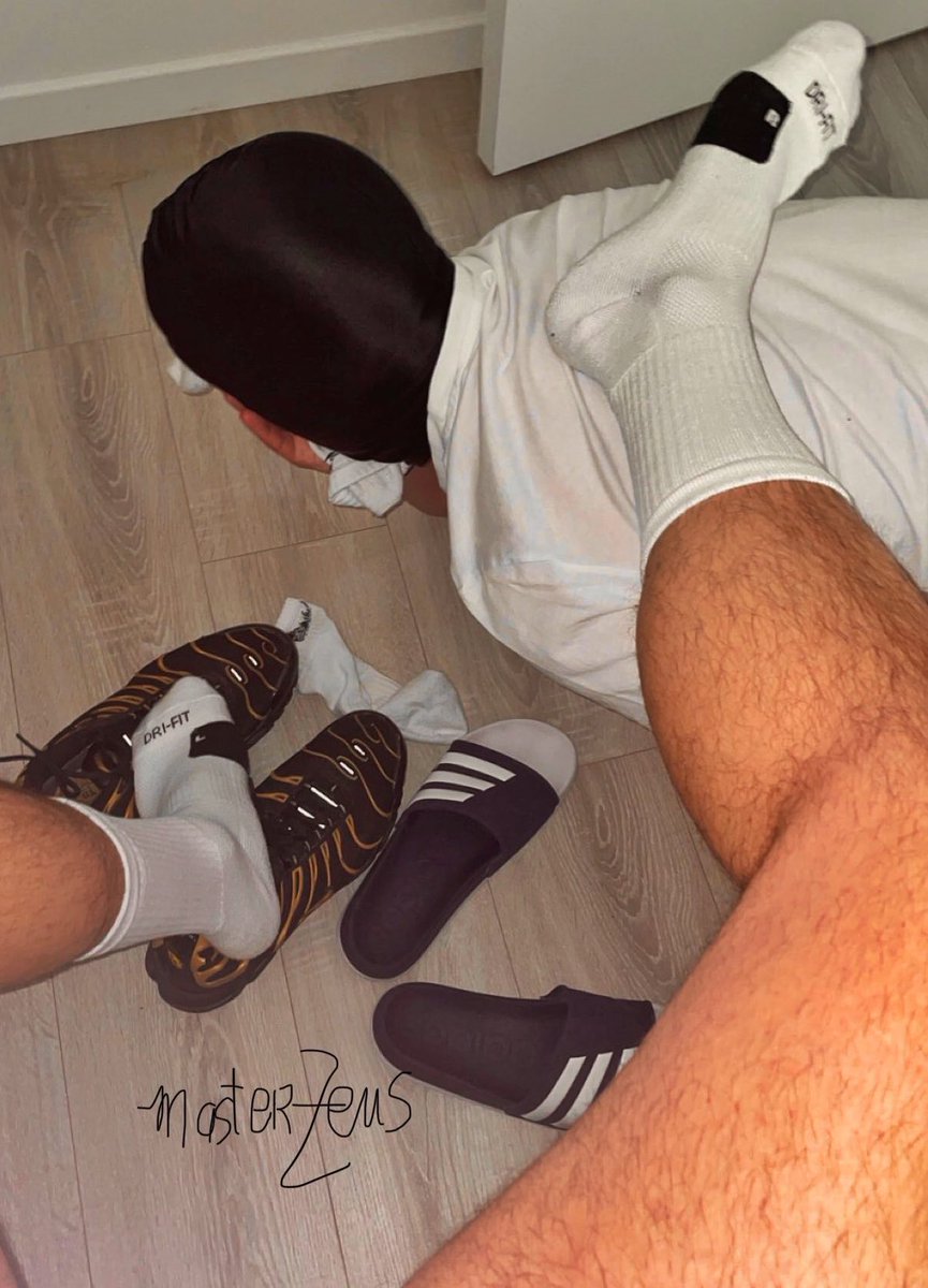 Sending him home smelling of very sweaty socks and he will stink of them all weekend 😂🤣

#findom