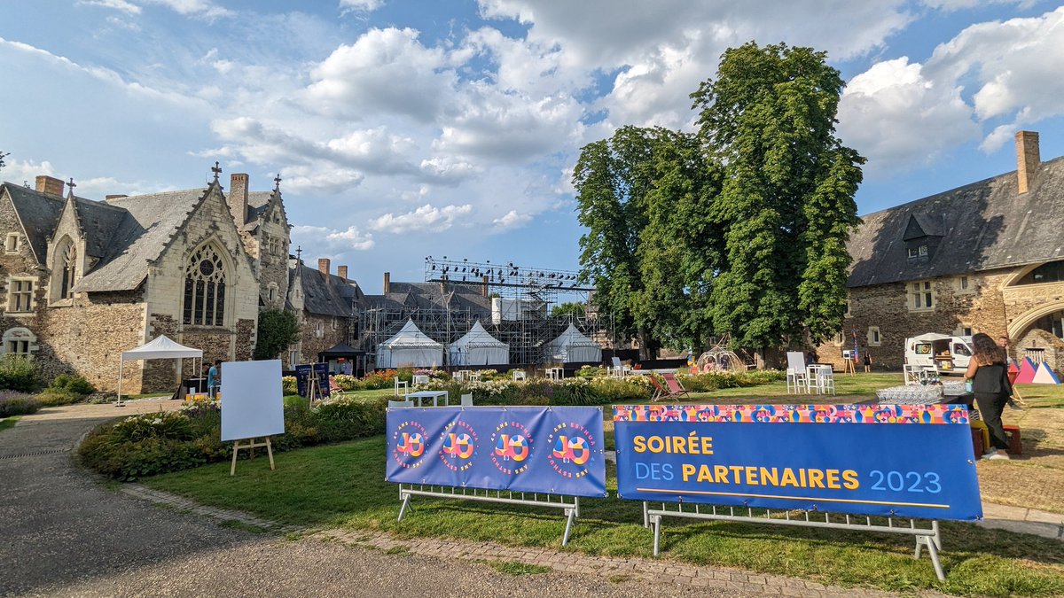 Soirée des partenaires 2023 #ESTHUA <a href="/UnivAngers/">Université d'Angers</a> au château du Plessis-Macé. Un temps chaleureux et de retrouvailles au sein d'un magnifique site patrimonial #université #formations #tourisme #culture #hospitalité